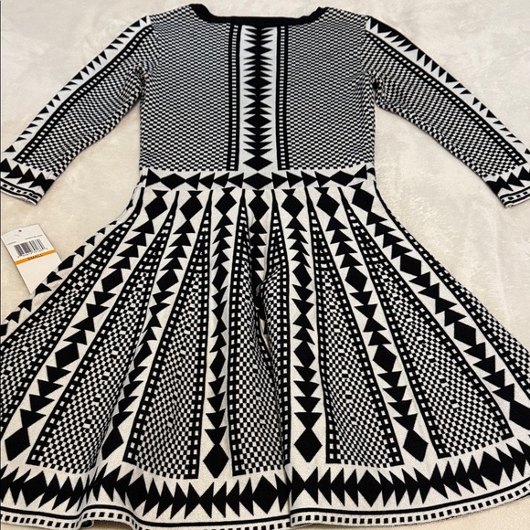 Nina Leonard Black and White Geometric Print Fit & Flare Sweater Dress NWT - Picture 15 of 15